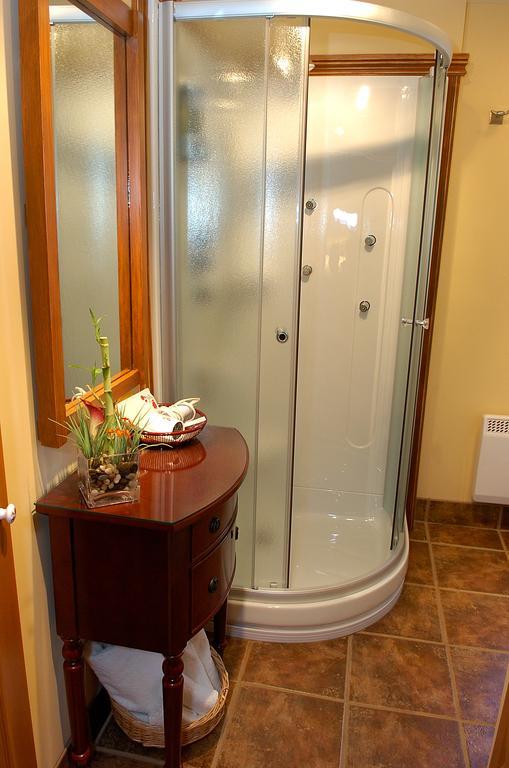 ラ・マルベー La Maison Dufour & Bouchard Bed & Breakfast 部屋 写真