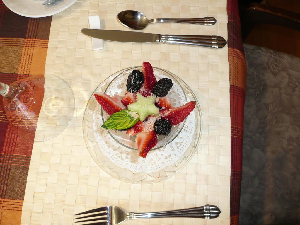 ラ・マルベー La Maison Dufour & Bouchard Bed & Breakfast エクステリア 写真