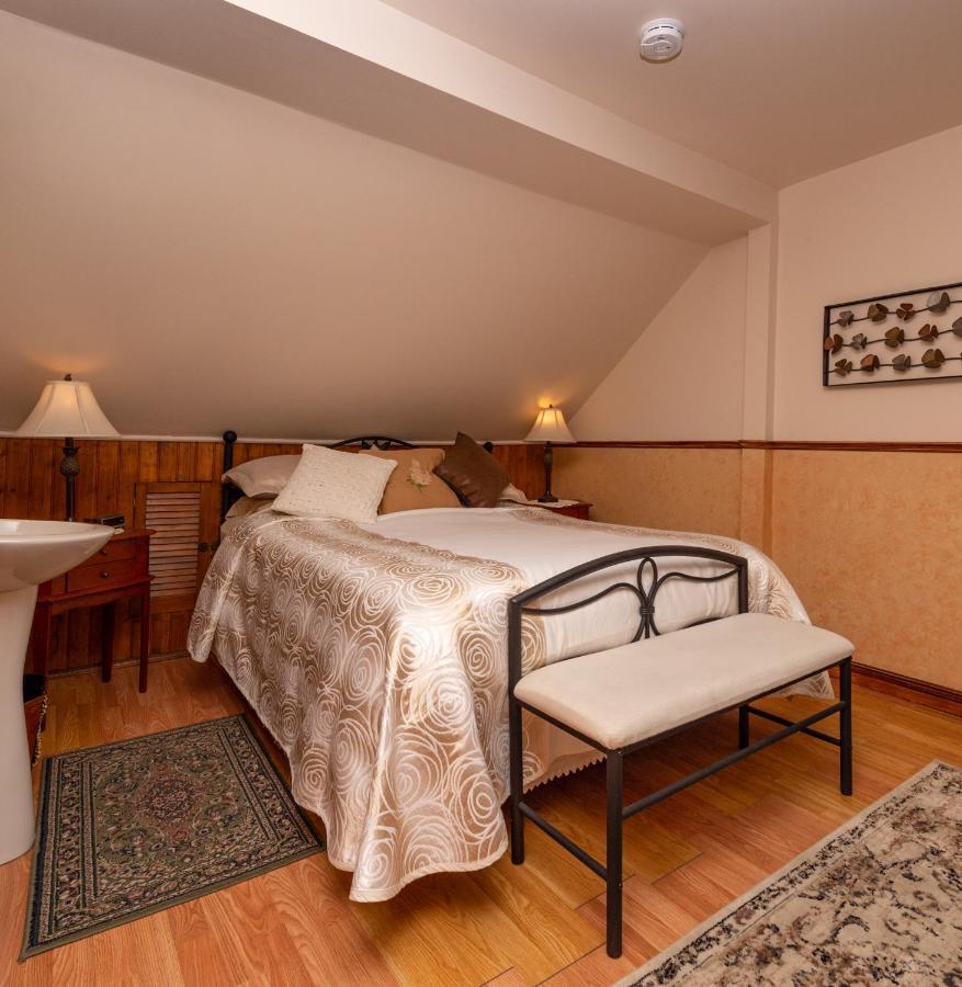ラ・マルベー La Maison Dufour & Bouchard Bed & Breakfast エクステリア 写真