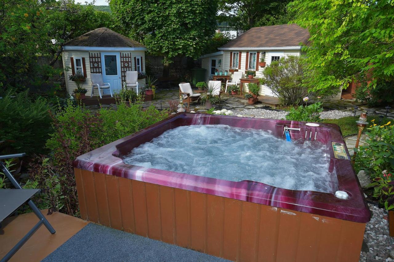 ラ・マルベー La Maison Dufour & Bouchard Bed & Breakfast エクステリア 写真